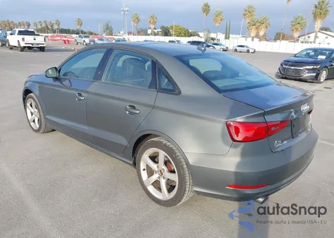 2015 Audi A3 2.0T Premium z USA, uszkodzony, nr VIN WAUBFGFF5F1130545